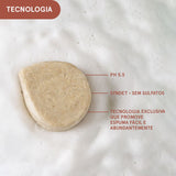 Shampoo sólido sobre espuma. Indica: pH 5.5, syndet sem sulfatos e tecnologia que promove espuma fácil e abundante.